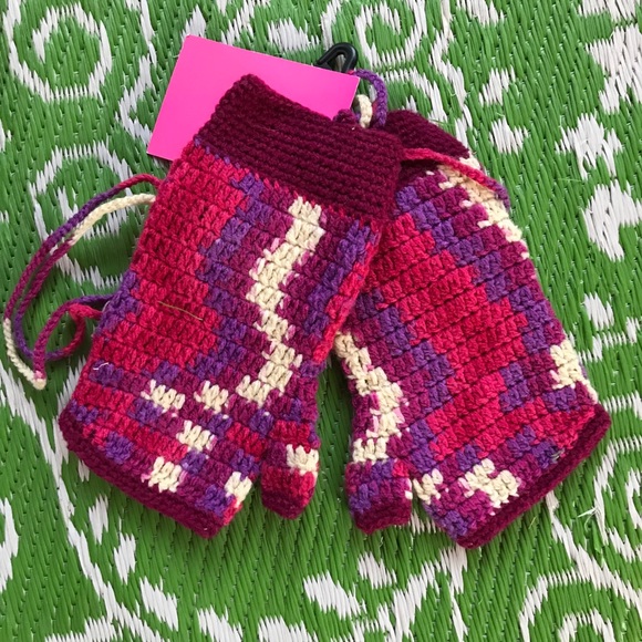 Betsey Johnson Crocheted Fingerless Gloves - Picture 2 of 4